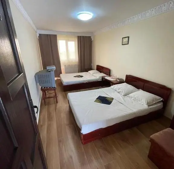 浴室共有スタンダード４人用ルーム, Motel Orion
