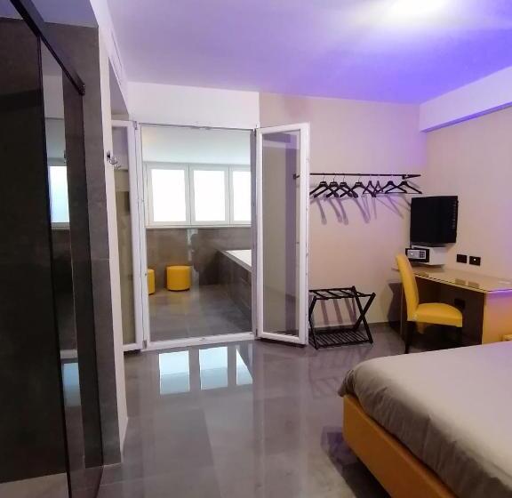 סוויטה, Xbusiness