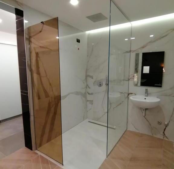 סוויטה, Xbusiness