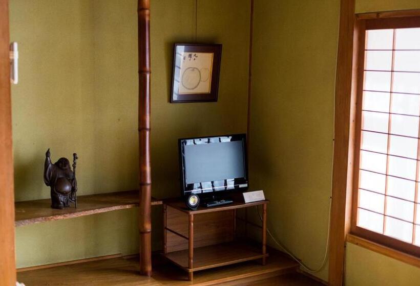 Номер Стандарт Трехместный, Ootaryokan