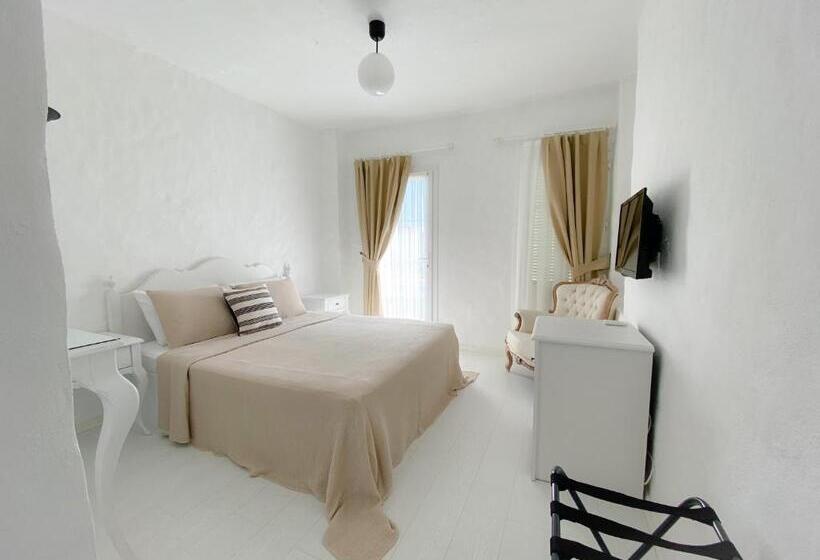 Номер Стандарт Вид на Бассейн, Balambaka Hotel Alacati