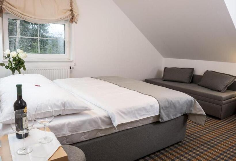 标准三人间, Horský Hotel Dobrá Chata
