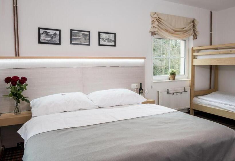 四人标准间, Horský Hotel Dobrá Chata