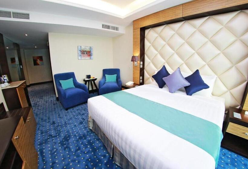 高级客房, Armada Avenue