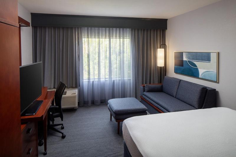 Стандартный Номер Кровать Кинг, Courtyard By Marriott Charleston Downtown/civic Center