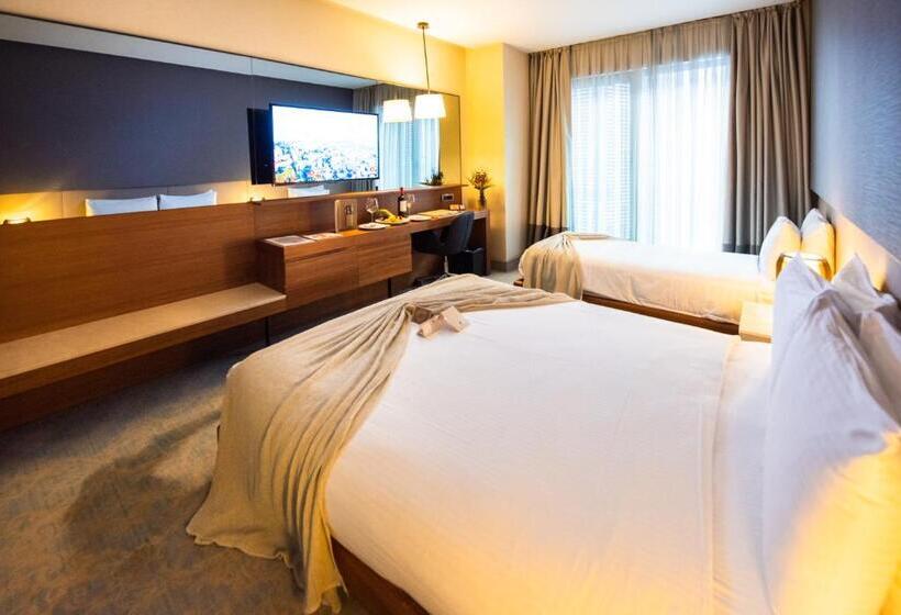 スタンダードトリプルルーム, Dosso Dossi Hotels & Spa Downtown