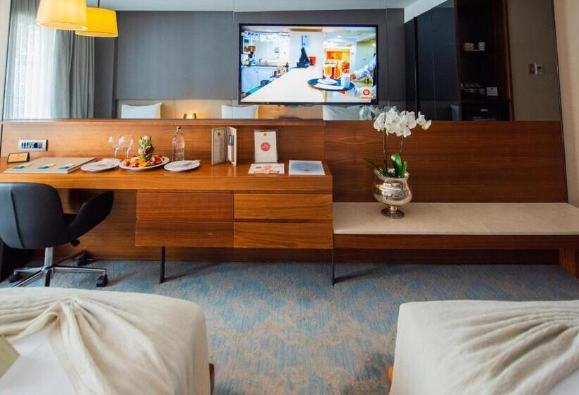スタンダードトリプルルーム, Dosso Dossi Hotels & Spa Downtown