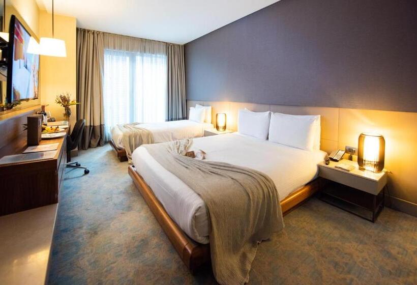 اتاق استاندارد سه نفره, Dosso Dossi Hotels & Spa Downtown