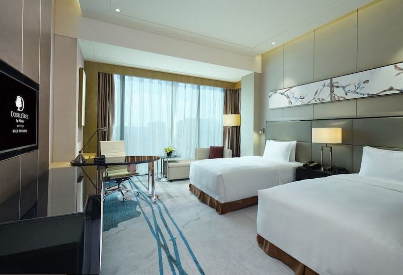 חדר אקזקיוטיב, Doubletree By Hilton Hotel Heyuan