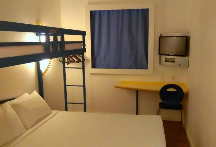 スタンダードトリプルルーム, Ibis Budget Curitiba Centro