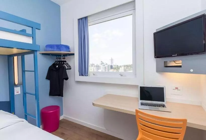 スタンダードトリプルルーム, Ibis Budget Curitiba Centro