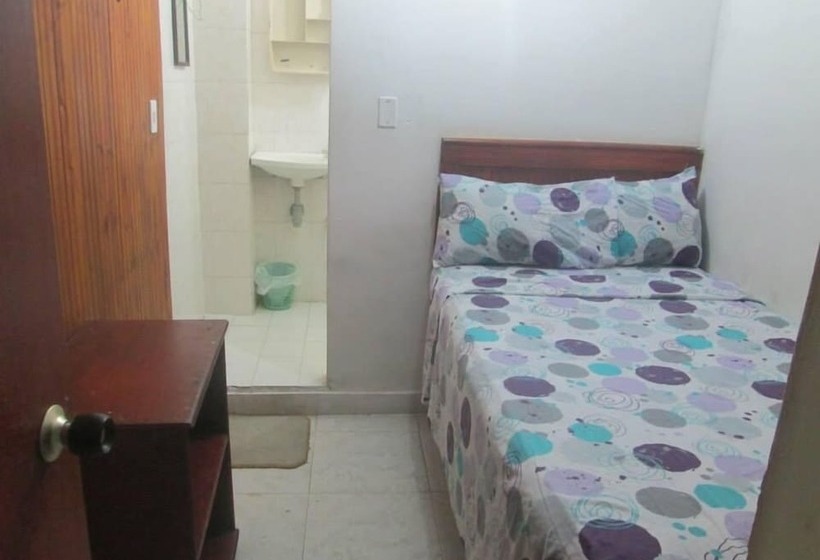 חדר סטנדרט, Maroel