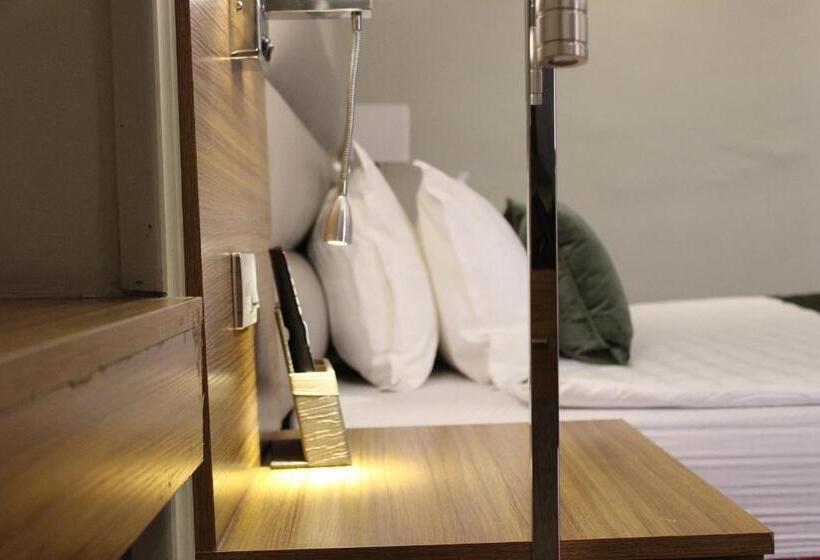 آپارتمان لوکس 1 خوابه, Monarch