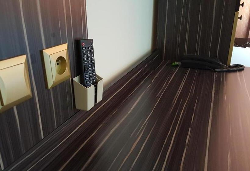 스탠다드 룸, Montenegro