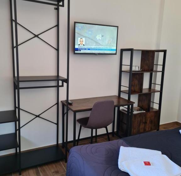 스탠다드 싱글 룸, Montenegro