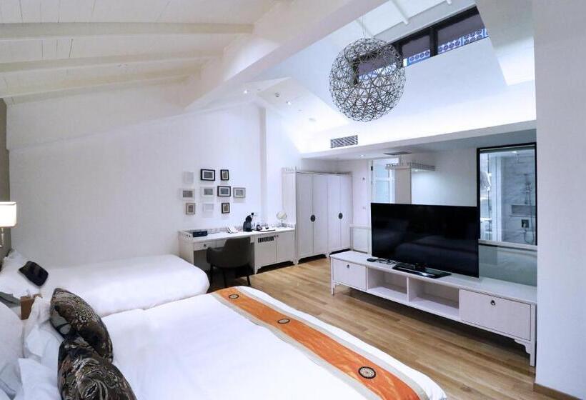 سوییت, Nuve Heritage