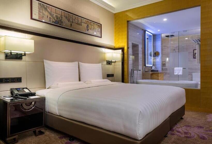 스탠다드 룸 킹사이즈 침대, Pullman Qingdao Ziyue