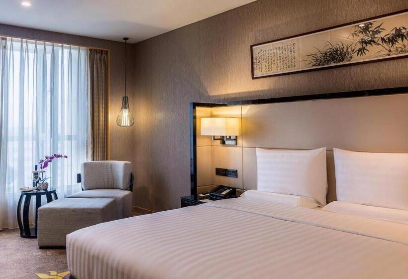 디럭스 룸 킹사이즈 침대, Pullman Qingdao Ziyue