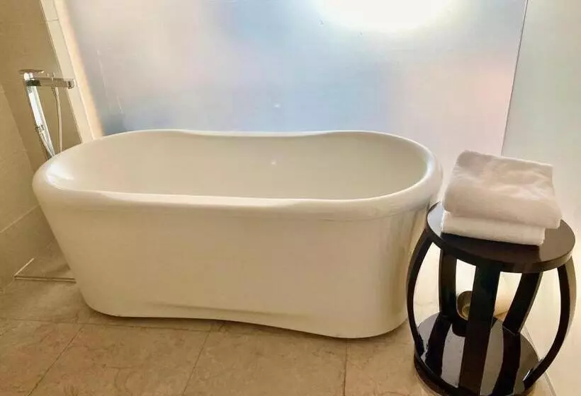 Deluxe-sviitti, Pullman Qingdao Ziyue