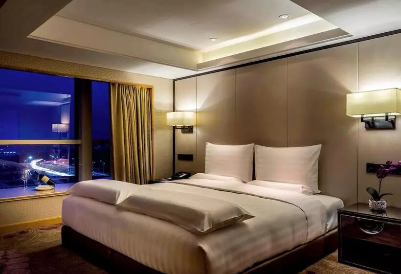Deluxe-huone, Pullman Qingdao Ziyue