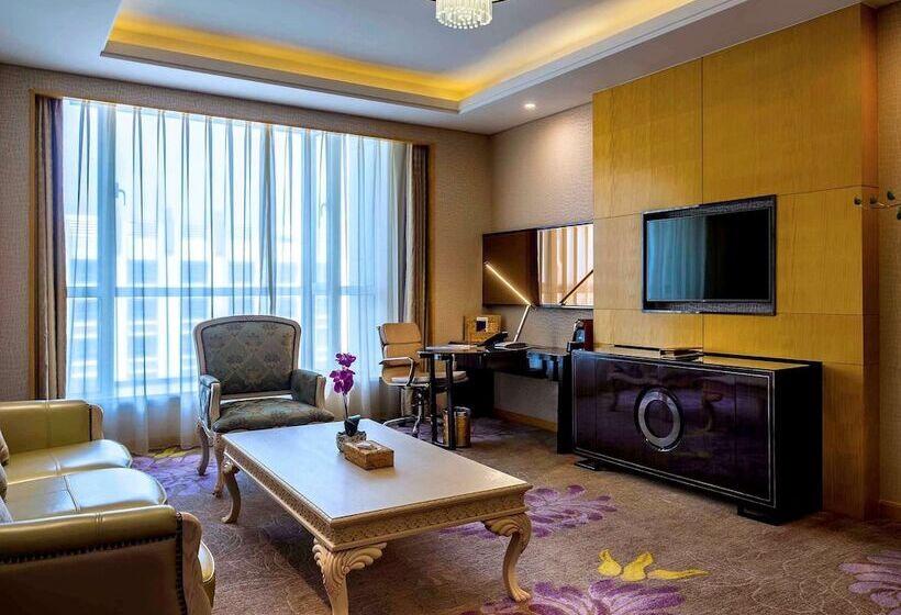 סוויטה אקזקיוטיב, Pullman Qingdao Ziyue