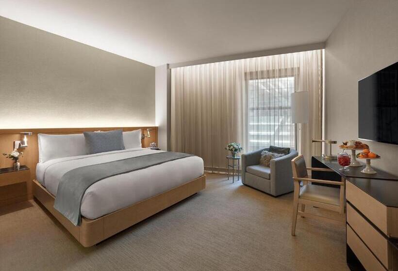 غرفة سوبيريور, The Knickerbocker