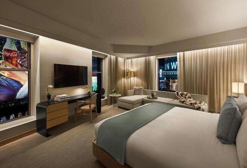 جناح جونيور, The Knickerbocker