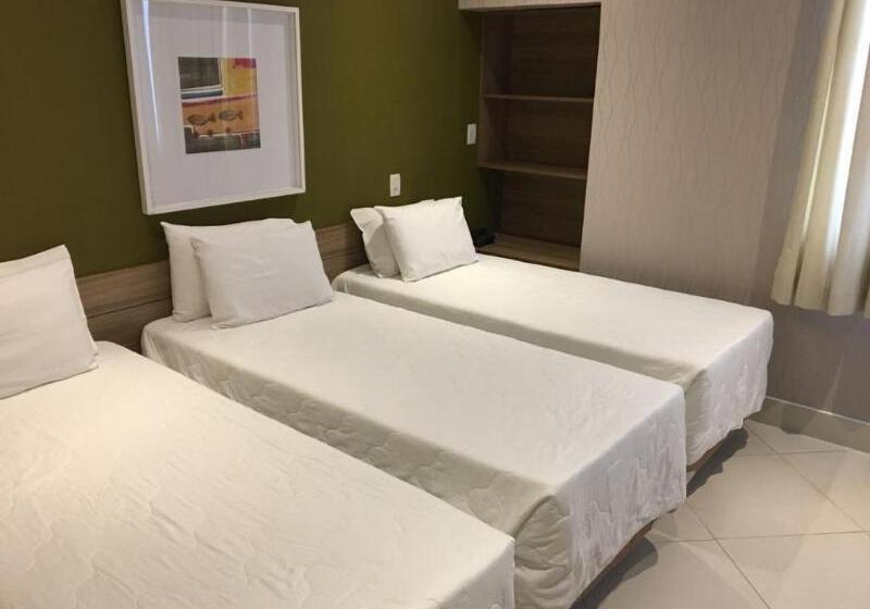 Deluxe Kolmen Hengen Huone, Dom Barra