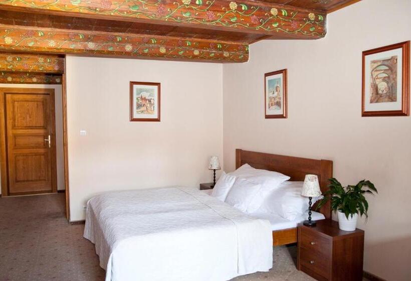 Номер Стандарт Внутренний, U Zlatého Lva