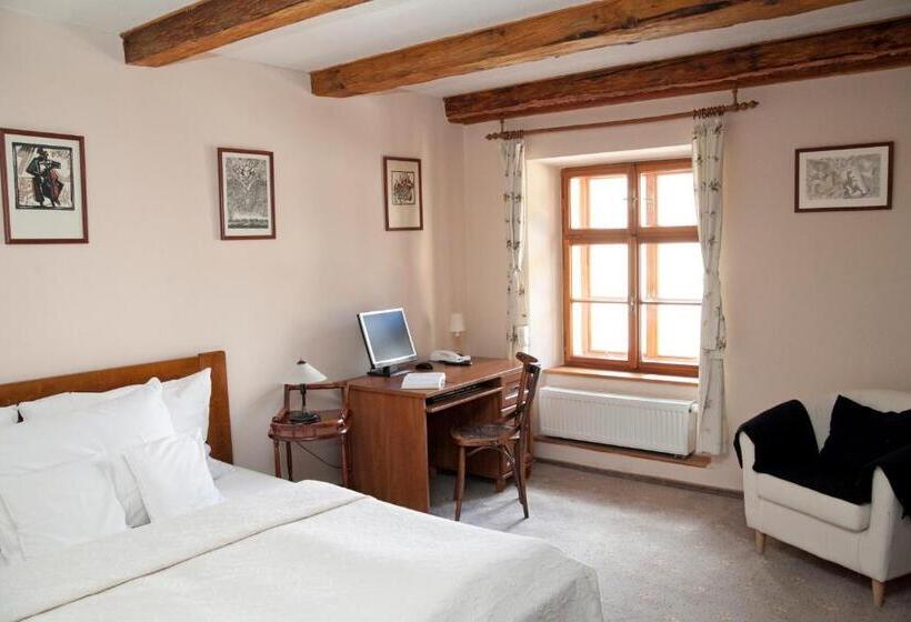 Номер Стандарт Внутренний, U Zlatého Lva