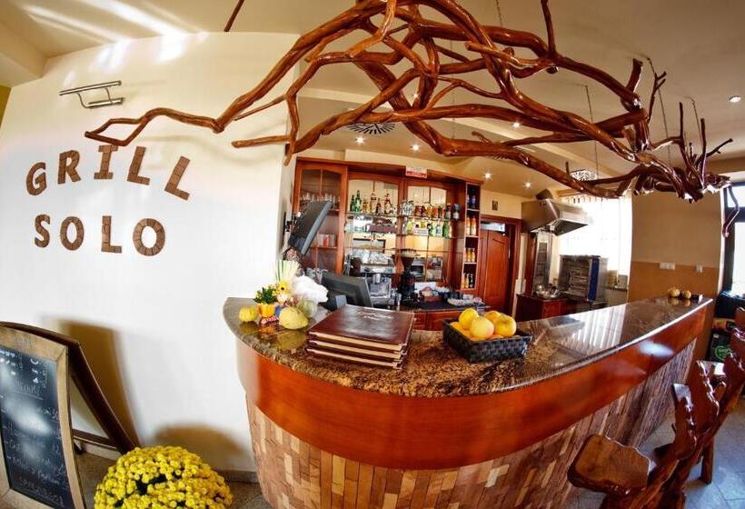 Четырехместный Номер Стандарт, Noclegi Grill Solo