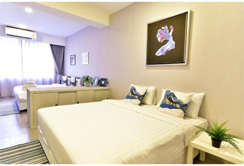 Quarto Quádruplo Deluxe, Ratchadamnoen Residence