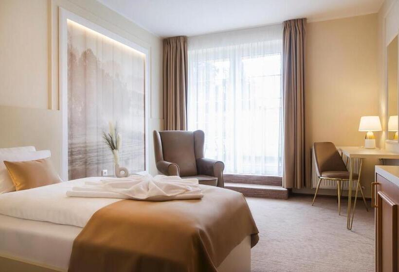 带阳台的标准单人间, Spa Hotel Diana