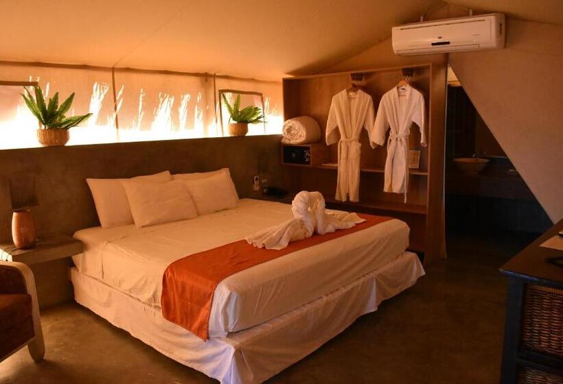 带大床的套房, Vichayito Bungalows & Carpas