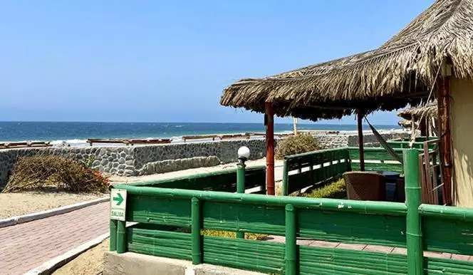 Superior Tent, Vichayito Bungalows & Carpas