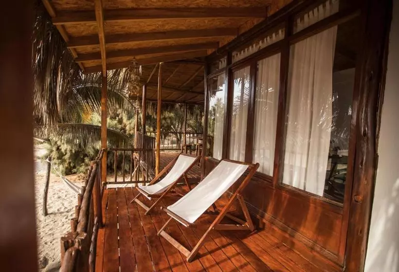 Perhebungalow Merinäkymä, Vichayito Bungalows & Carpas