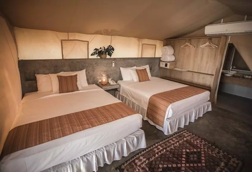 Superior Tent, Vichayito Bungalows & Carpas
