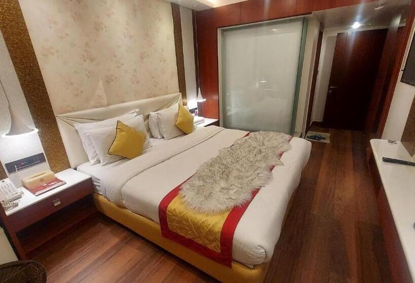 سوییت سوپریور, Manila