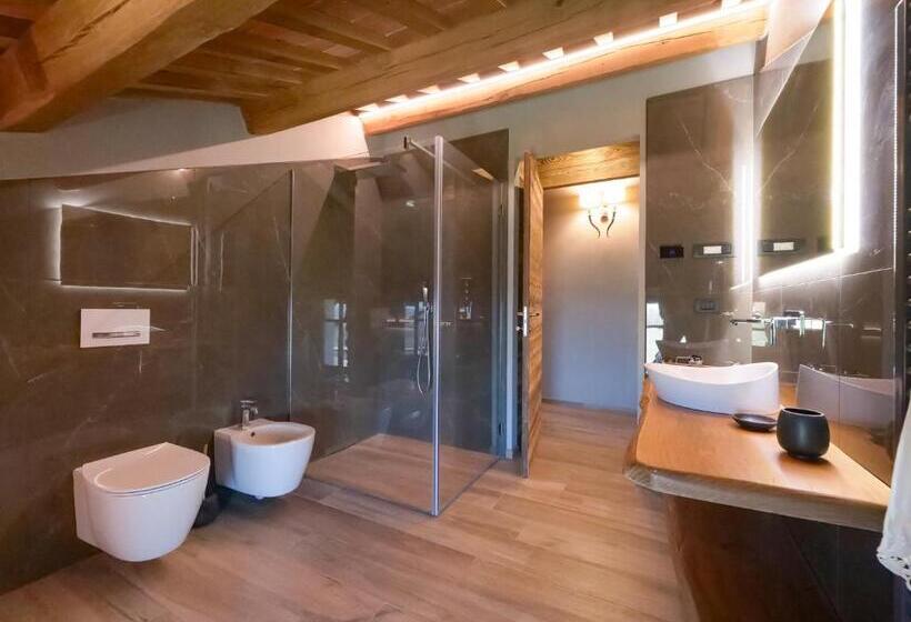 带大床的套房, Relais Colle Messino Briaglia Mondovì