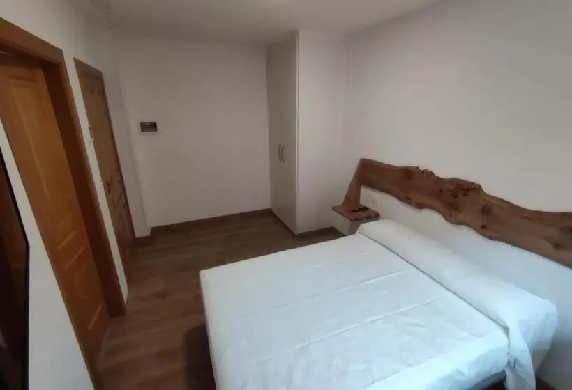 デラックスルーム, Hostal San Juan