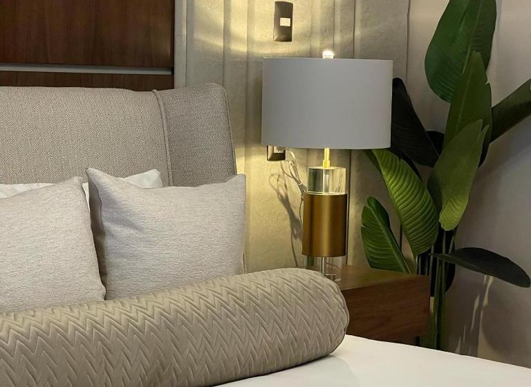 سوییت اجرایی, Boutique Corazón Mexicano