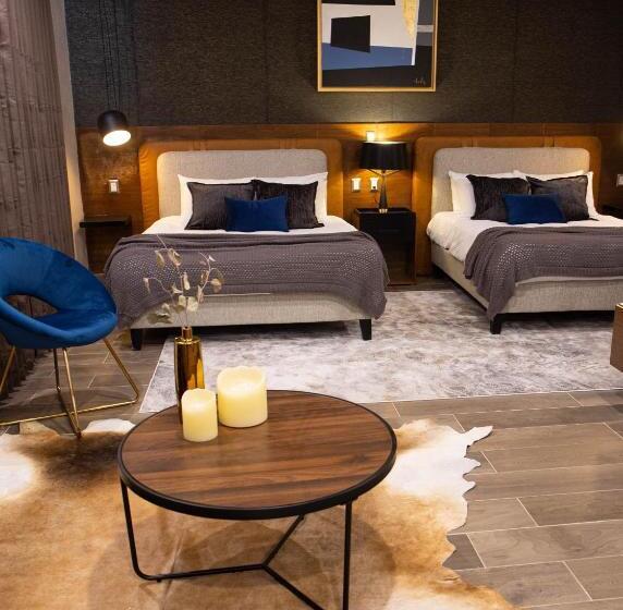 سوییت جونیور, Boutique Corazón Mexicano