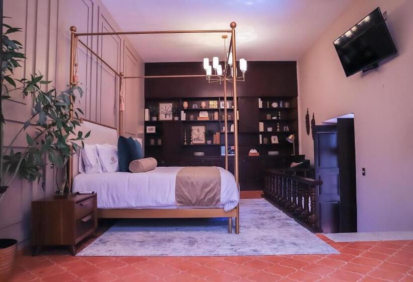 سوئیت پرزیدنت, Boutique Corazón Mexicano