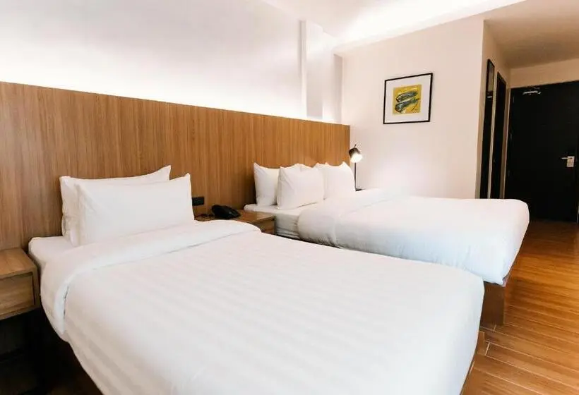 Deluxe Kolmen Hengen Huone, El Sancho