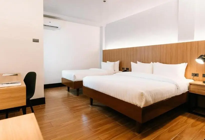Deluxe Kolmen Hengen Huone, El Sancho