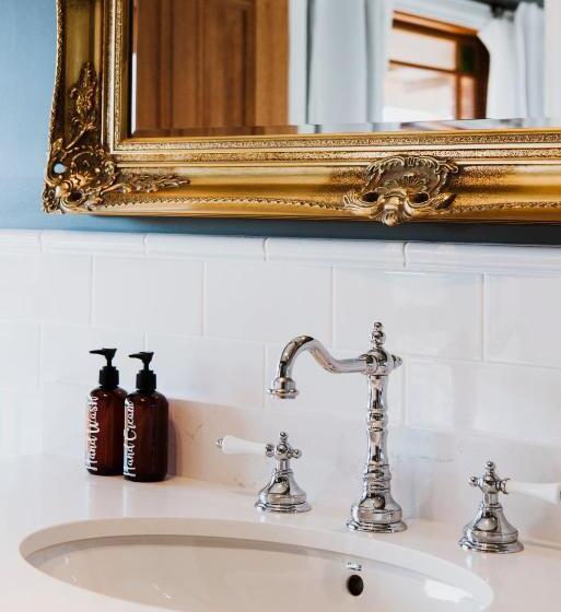 발코니가 있는 스위트, Enfield House Mudgee