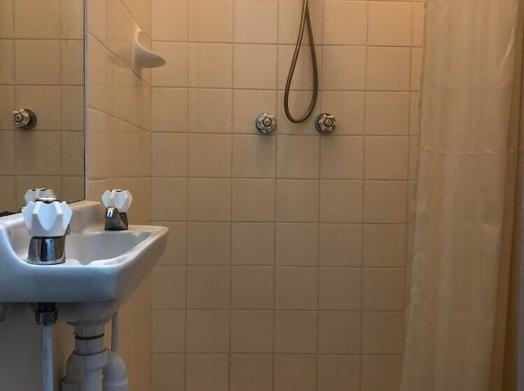 디럭스 룸, Hearty Center Motel