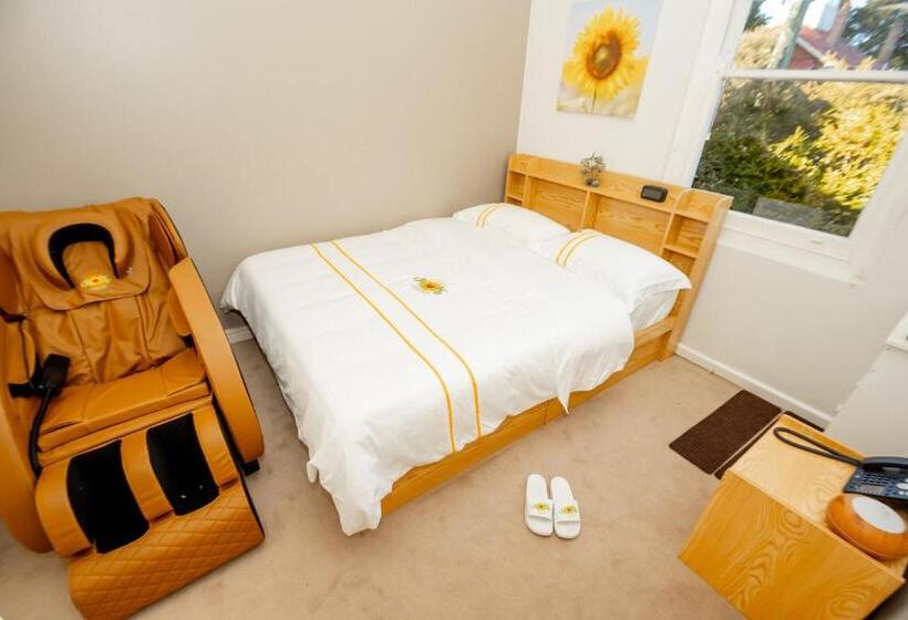 디럭스 룸, Hearty Center Motel