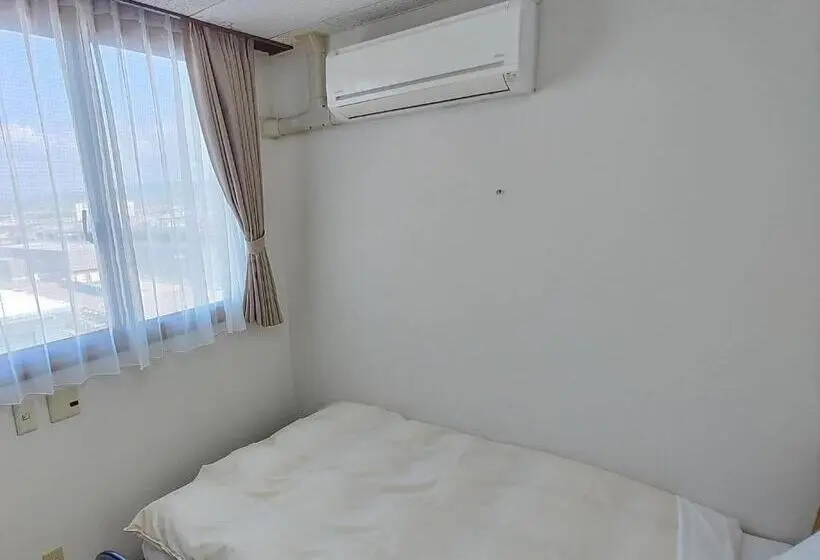 Standard Yhden Hengen Huone, Hakusan Hills
