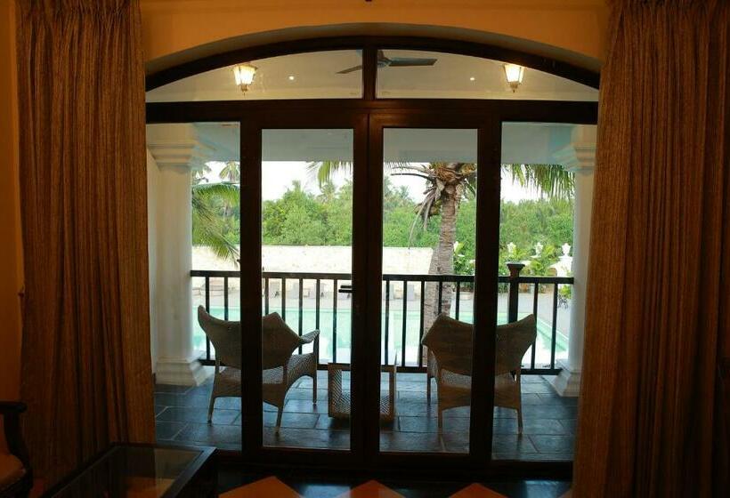 חדר סטנדרט נוף לבריכה, Lagoon Sarovar Premiere Resort Pondicherry